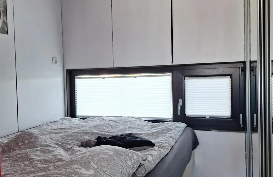 Houseboat Of Grimm-1
